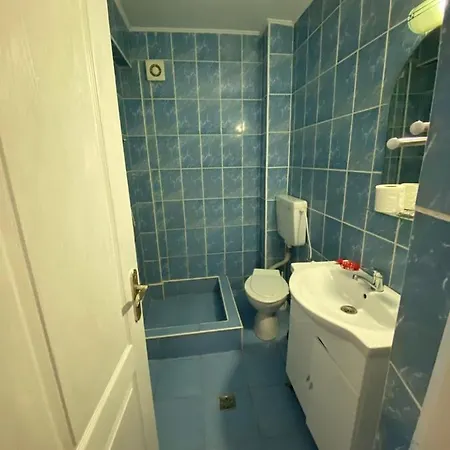 فندق مبيت وإفطار Gymy 2*