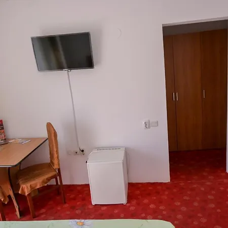 فندق مبيت وإفطار Gymy 2*