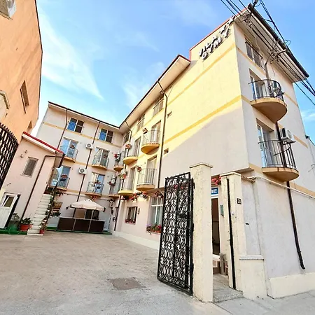 Bed and Breakfast Gymy Κονστάντζα
